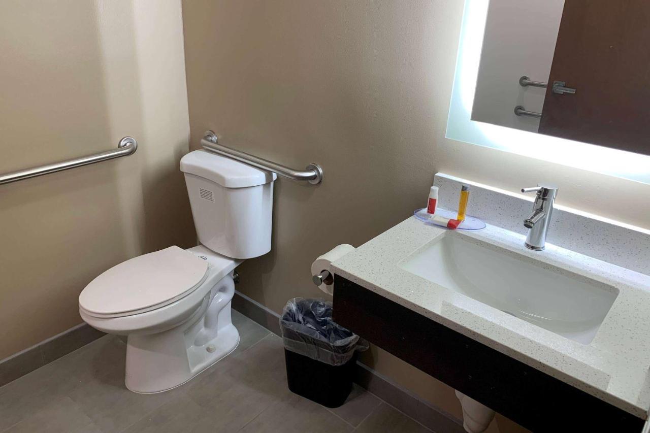 Super 8 By Wyndham Joliet Hotel Ngoại thất bức ảnh