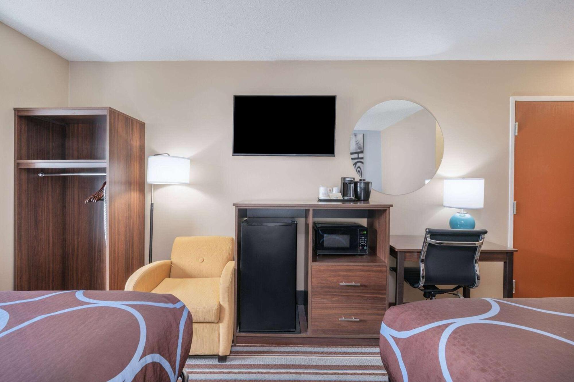 Super 8 By Wyndham Joliet Hotel Ngoại thất bức ảnh